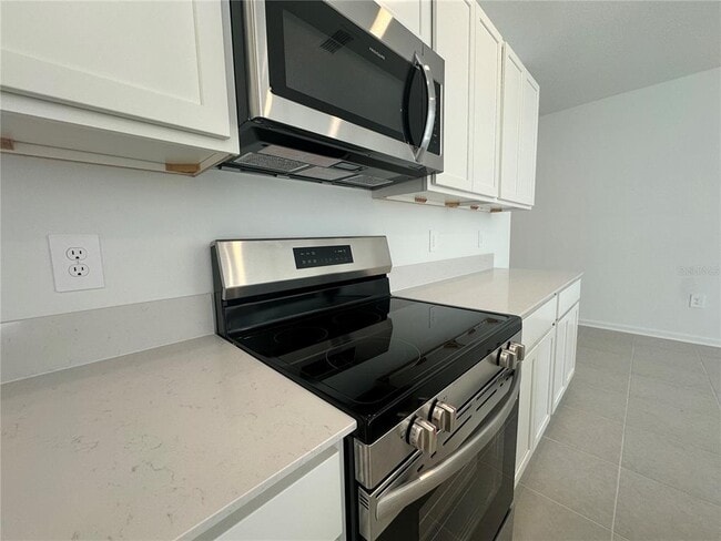 Building Photo - 5434 Lewisham Dr