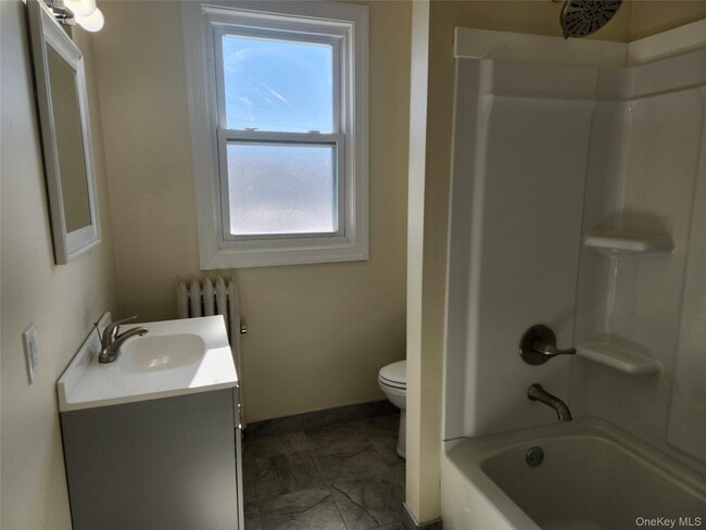 Building Photo - 49 Roger Ave