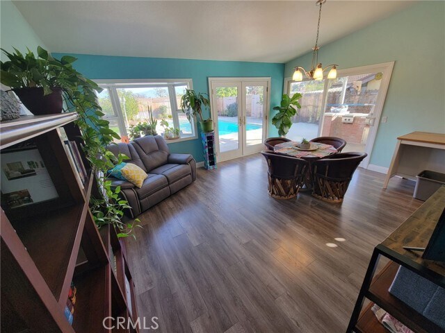 Building Photo - 15375 Manzanita Dr