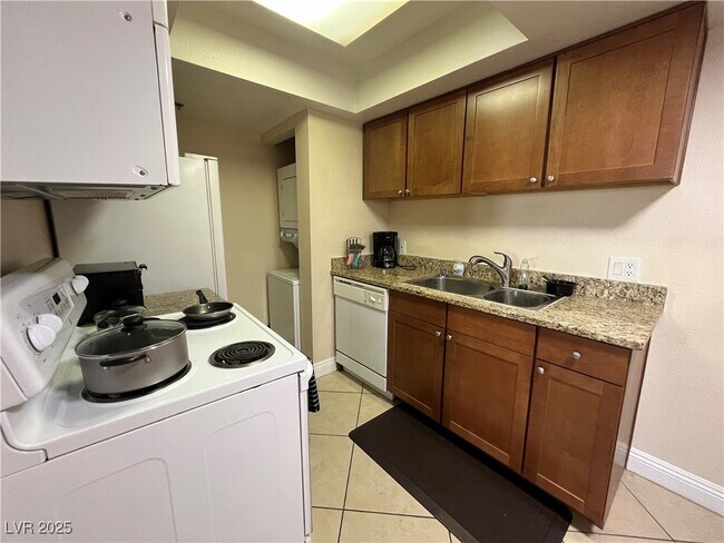 Building Photo - 4200 S Valley View Blvd