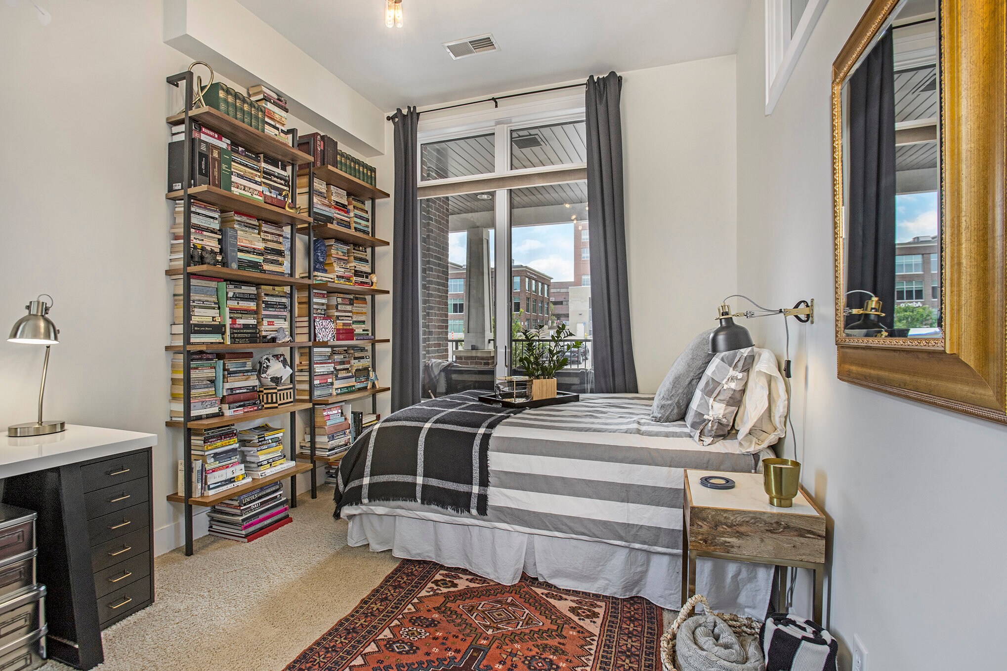 Second Bedroom - 430 Union Ave NE