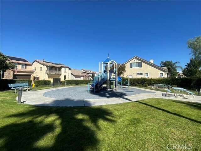 Building Photo - 35832 Gatineau St