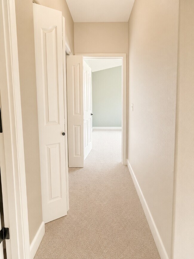Building Photo - 6800 N Spurwing Loop