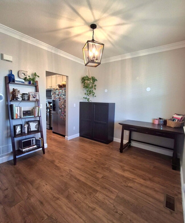 Building Photo - Beautiful Aurora Home - 4 Bedroom, 3 Bathrooms in Excellent Condition!