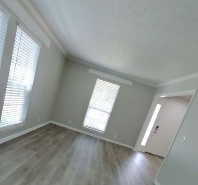 Building Photo - 104 Chitwood Ct