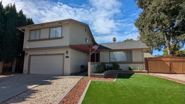 Building Photo - 3706 Thousand Oaks Dr