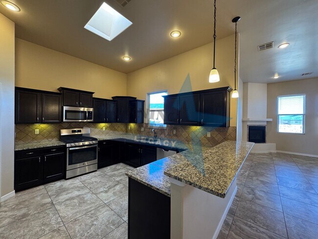 Building Photo - 3127 Agua Ladoso Ave