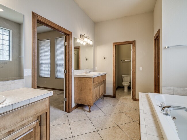 Building Photo - Fenwick Garden Village + Gated Community i...