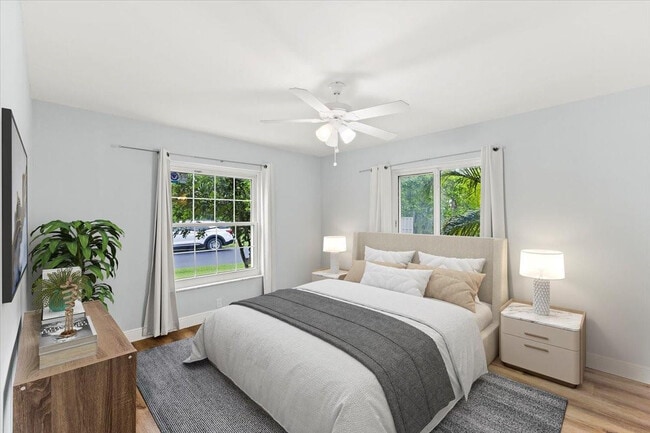 Building Photo - 503 SE 5th Cir