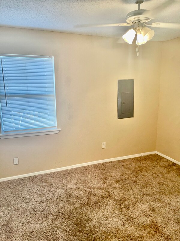Building Photo - 2803 Cedar Park Blvd