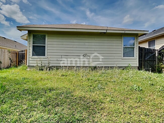 Building Photo - 4005 Shawnee Trail