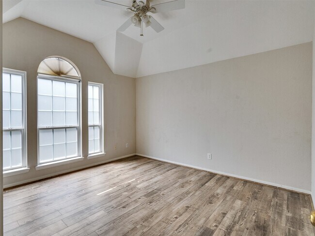 Building Photo - 3902 Breaux Bridge Ln