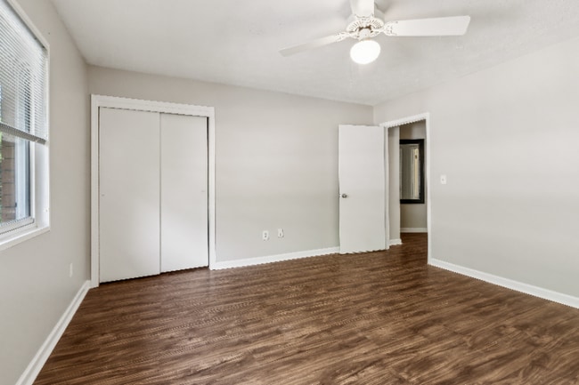 Building Photo - 120 Biscayne Dr NW