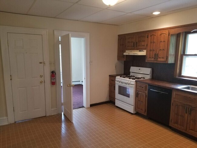 Building Photo - 67Jones