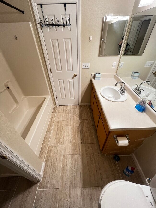 Building Photo - 3488 Orlando Dr