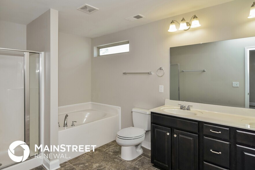 Building Photo - 7206 NW Berrywood Ct