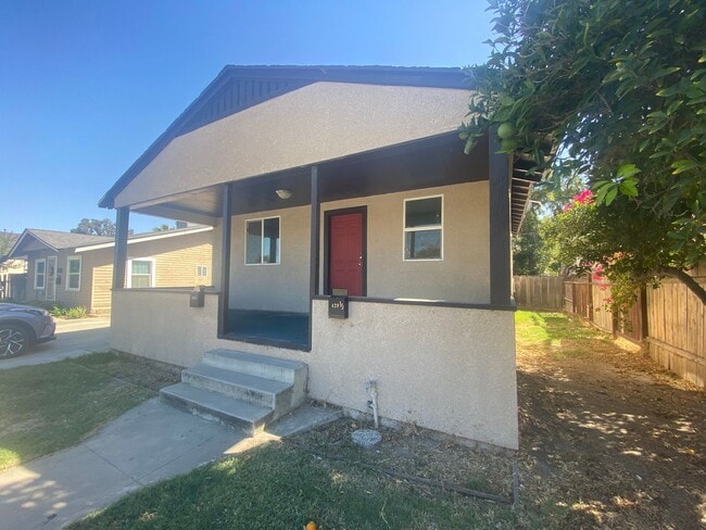 Primary Photo - 429 Florinda St