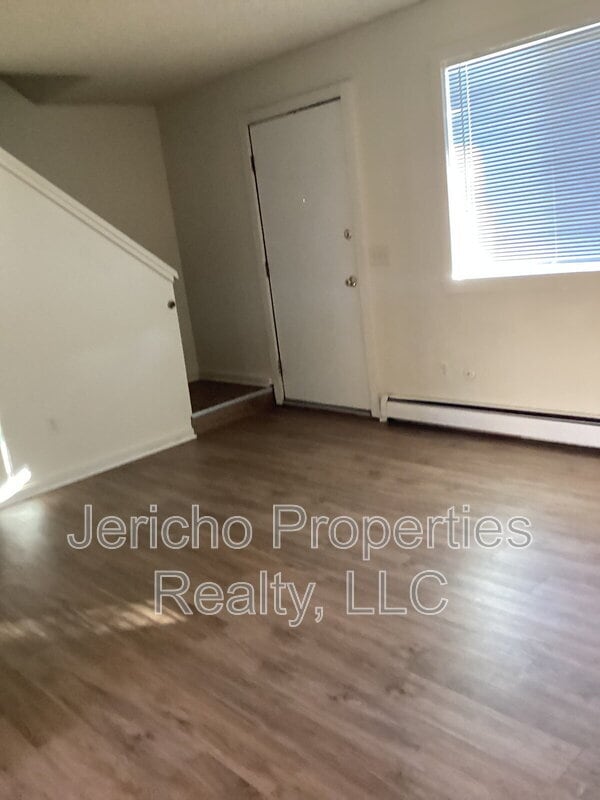 Building Photo - 1865 Independence St