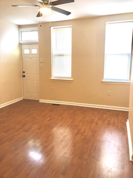 Downstairs 5 - 2331 E Harold St