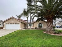 Building Photo - Spacious, open and upgraded home in Northwest Hanford....with 30 solar panels!!!