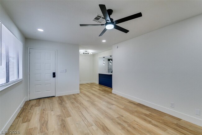 Building Photo - 5701 Smoke Ranch Rd