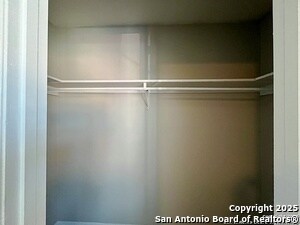 Building Photo - 2802 Lasses Blvd