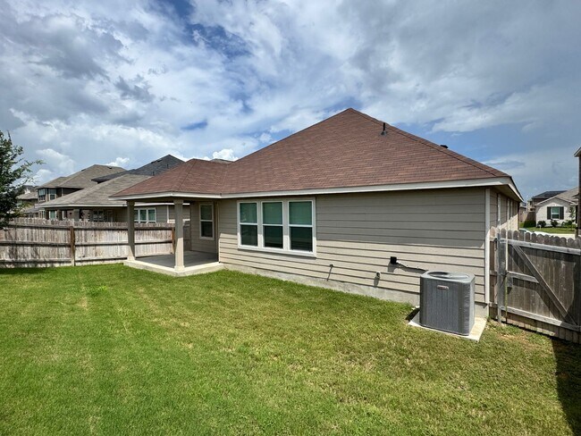 Building Photo - Coming Soon! Modern & Roomy 1 Story 4/2 in...