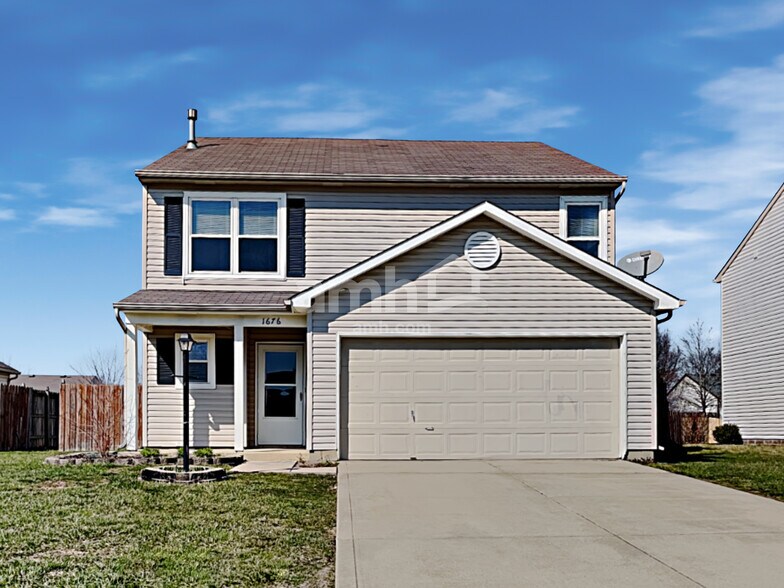 Primary Photo - 1676 Sweetwater Ln