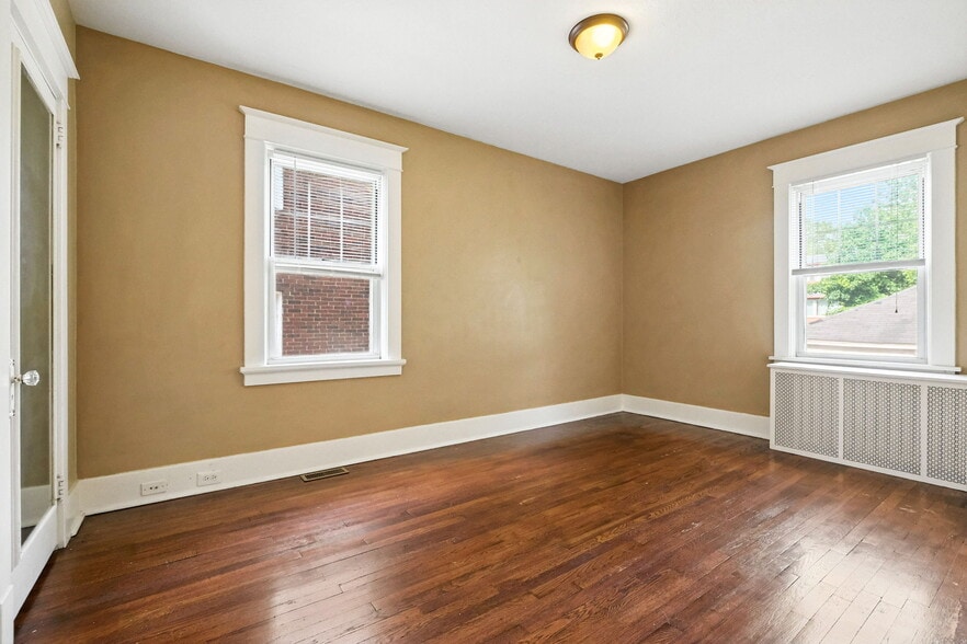 Building Photo - 1523 S Negley Ave