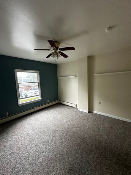 Building Photo - 1531 Ross Ave