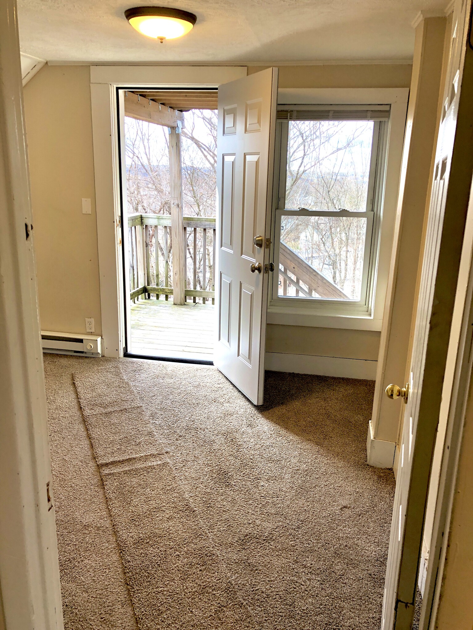 Bedroom 1 - 72 Ash St