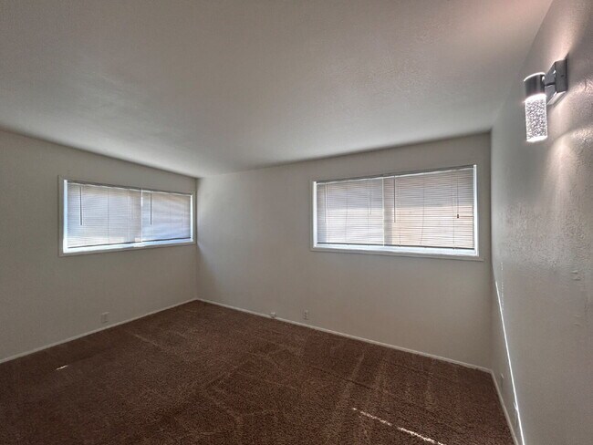 Building Photo - 2742 68th St