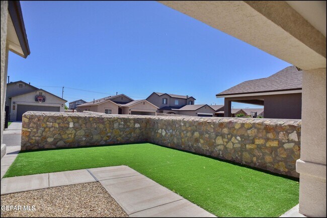 Building Photo - 2120 Thomas Lackland St