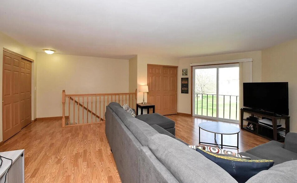 Building Photo - N114W17033 Armada Dr