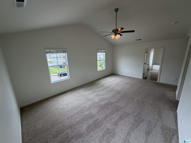 Building Photo - 2032 Lonesome Hen Ln