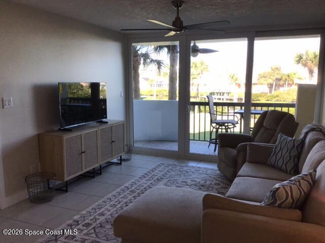 Building Photo - 300 Columbia Dr