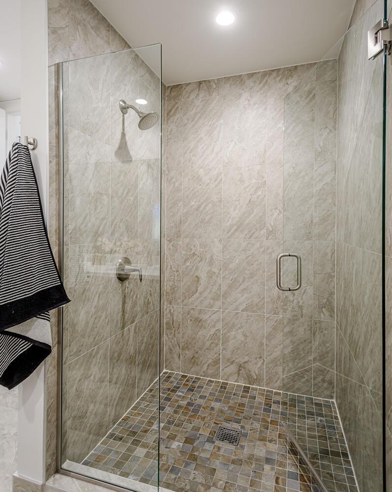 Building Photo - 600 El Camino Real