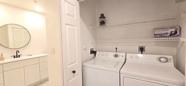 Building Photo - 11790 St Andrews Place