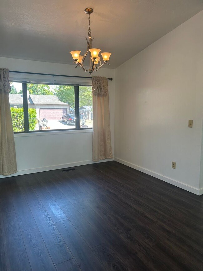 Building Photo - 2774 Jessica Cir