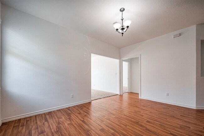 Building Photo - 5906 Yaupon Ridge Dr
