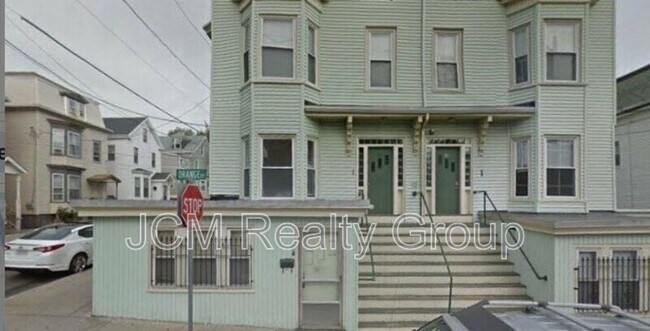 Building Photo - 95 Orange St