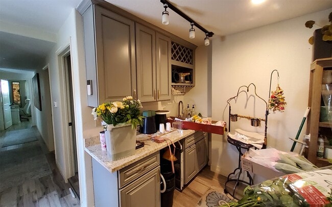 Building Photo - 4423 Meyerwood Dr