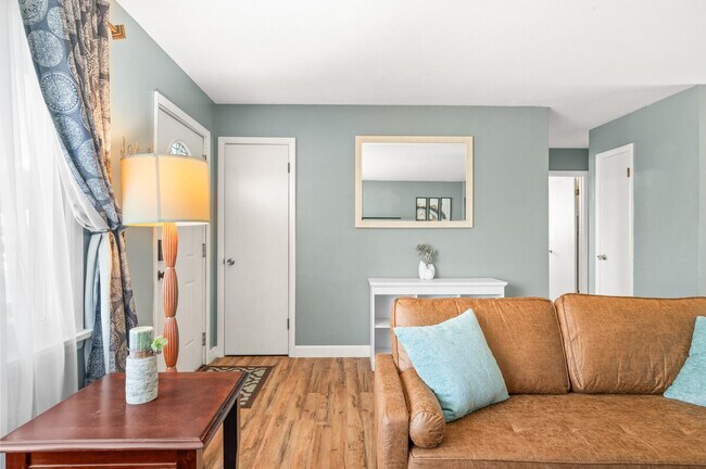 Building Photo - 2913 13th St