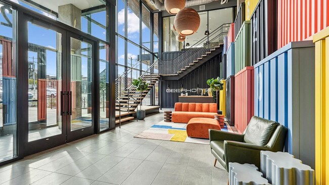 Building Photo - 620 Foster St