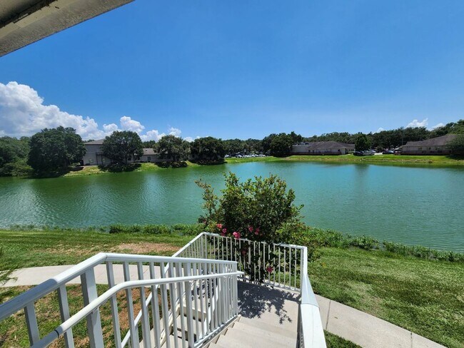 Building Photo - Water Front- 2nd Floor- 1 Bedroom 1 Bath f...