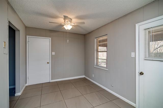 Building Photo - 502 Brown St