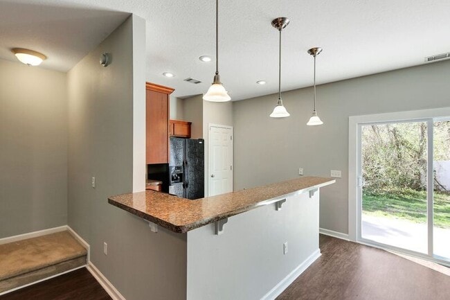Building Photo - 850 Canyon Oak Loop
