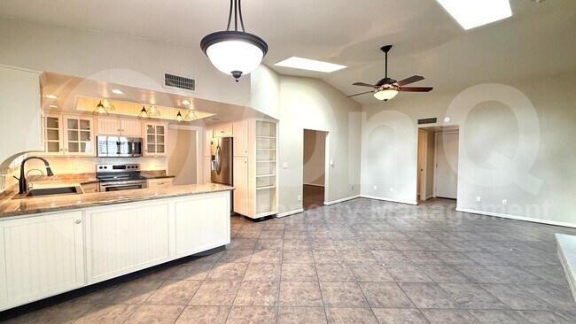Building Photo - 3413 W Kristal Way