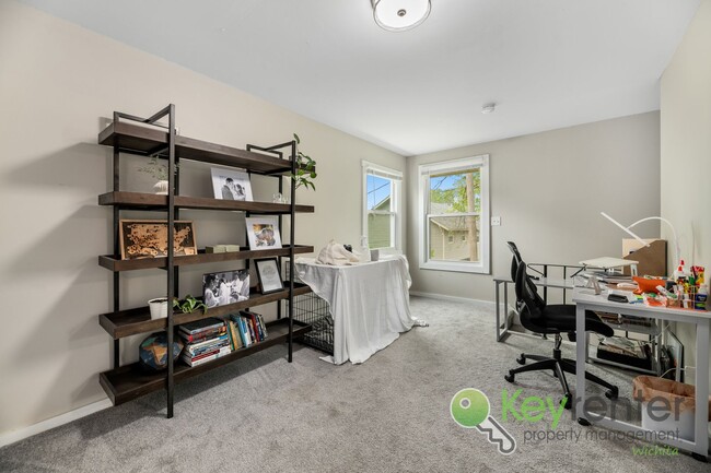 Building Photo - Delano District | Renovated 3 Bedroom 3 Ba...