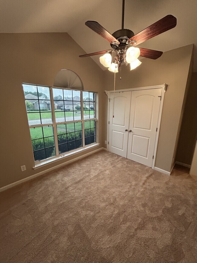Building Photo - 141 Barnes Ct